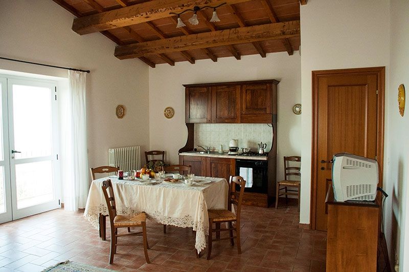 4-houses-holiday-apartment-6-pax-offer-families-torgiano-umbria-italy